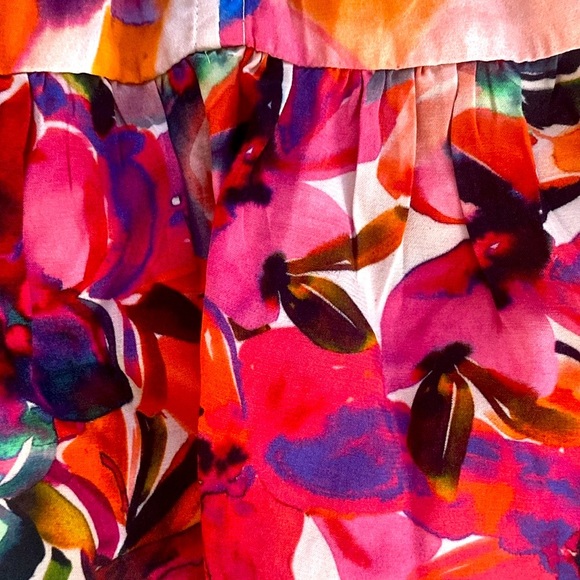 French connection, floral multicolor button down ruffled flowy tank sz X… - Picture 5 of 9